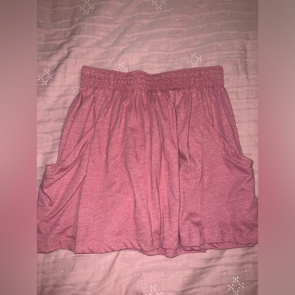 stretchy flow skirt